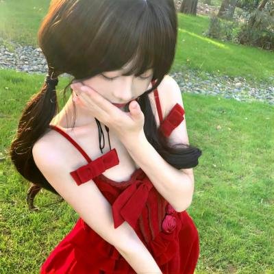 村里来了个直播女神